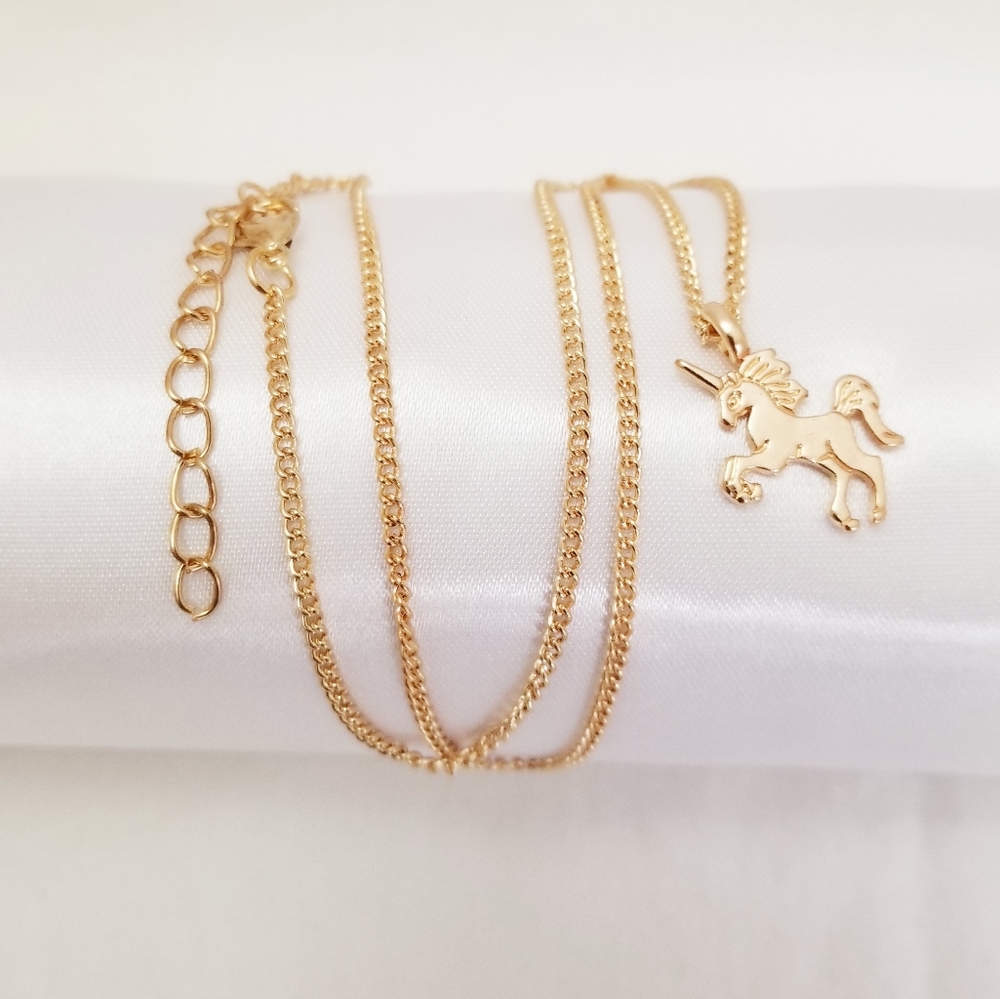 Unicorn Kid's Necklace. Gold Tone. New